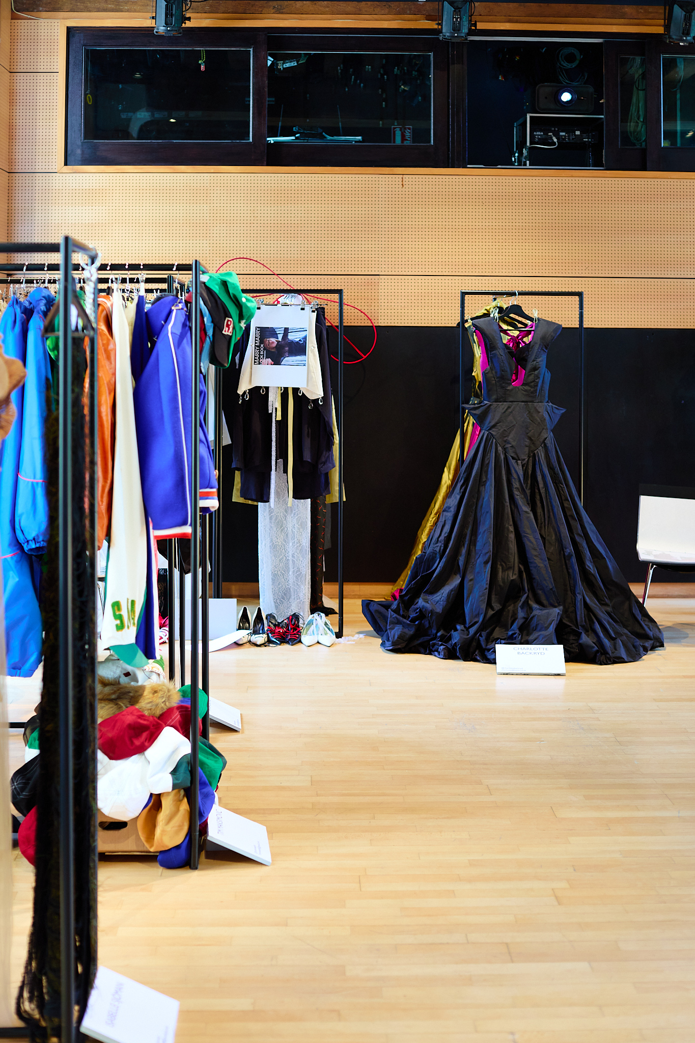 Penguinsatthedisco_Fashion_5_07